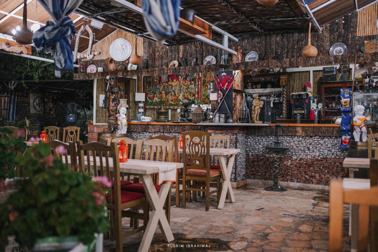 Hotel Keshtjella Syni Zi - Bujtine Shëngjin Exterior foto
