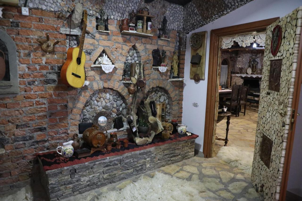 Hotel Keshtjella Syni Zi - Bujtine Shëngjin Exterior foto